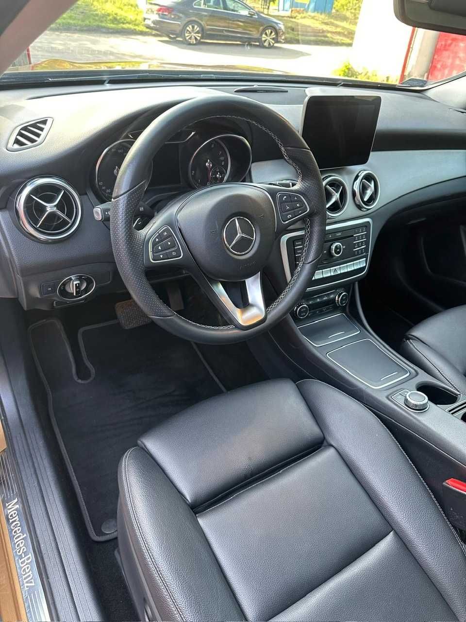 Mercedes-Benz GLA 220 4-Matic Salon PL 68.000km