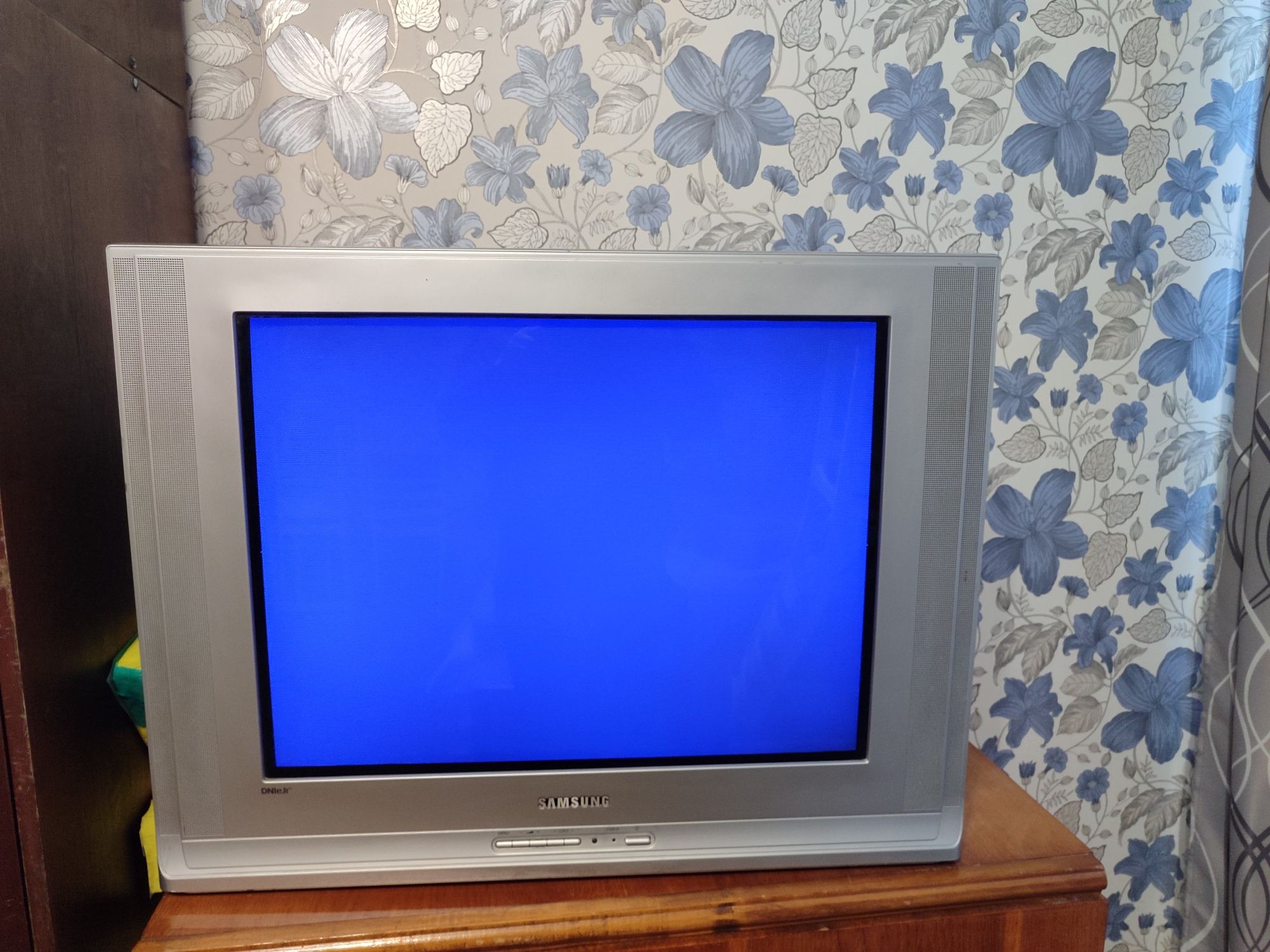 Samsung cs-29m16mqwnwt. Телевізор.