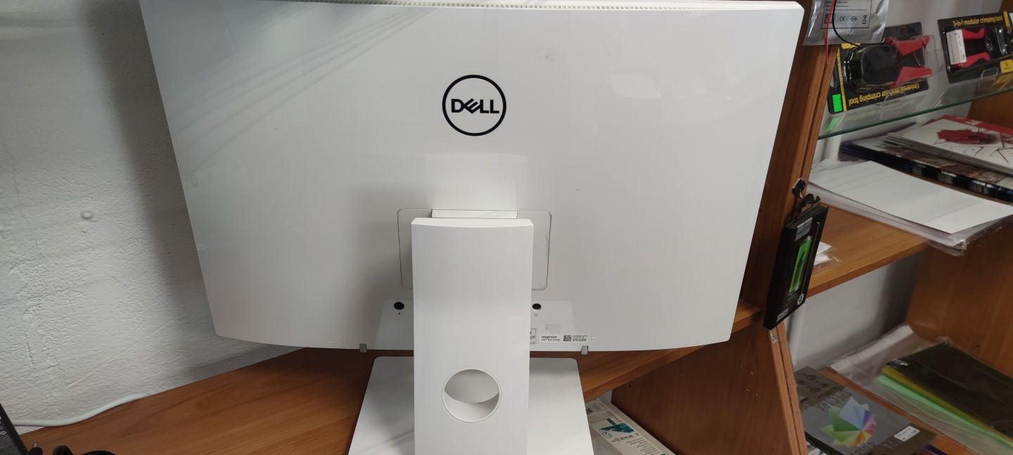 Моноблок Dell 24" i-5/8gb ОЗУ/1 TB HDD сенсорный экран б/у