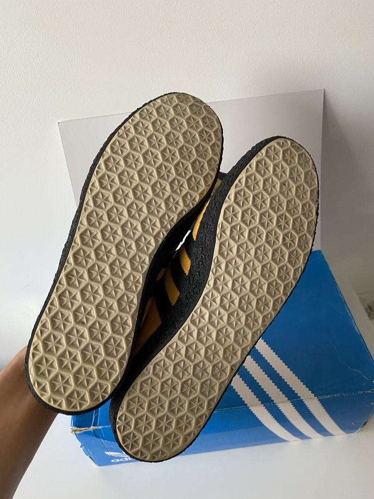 Buty unikatowe Adidas Jamaica Island series 1/6 pair