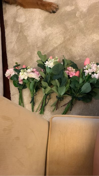 Arranjos de flores feitos á mão