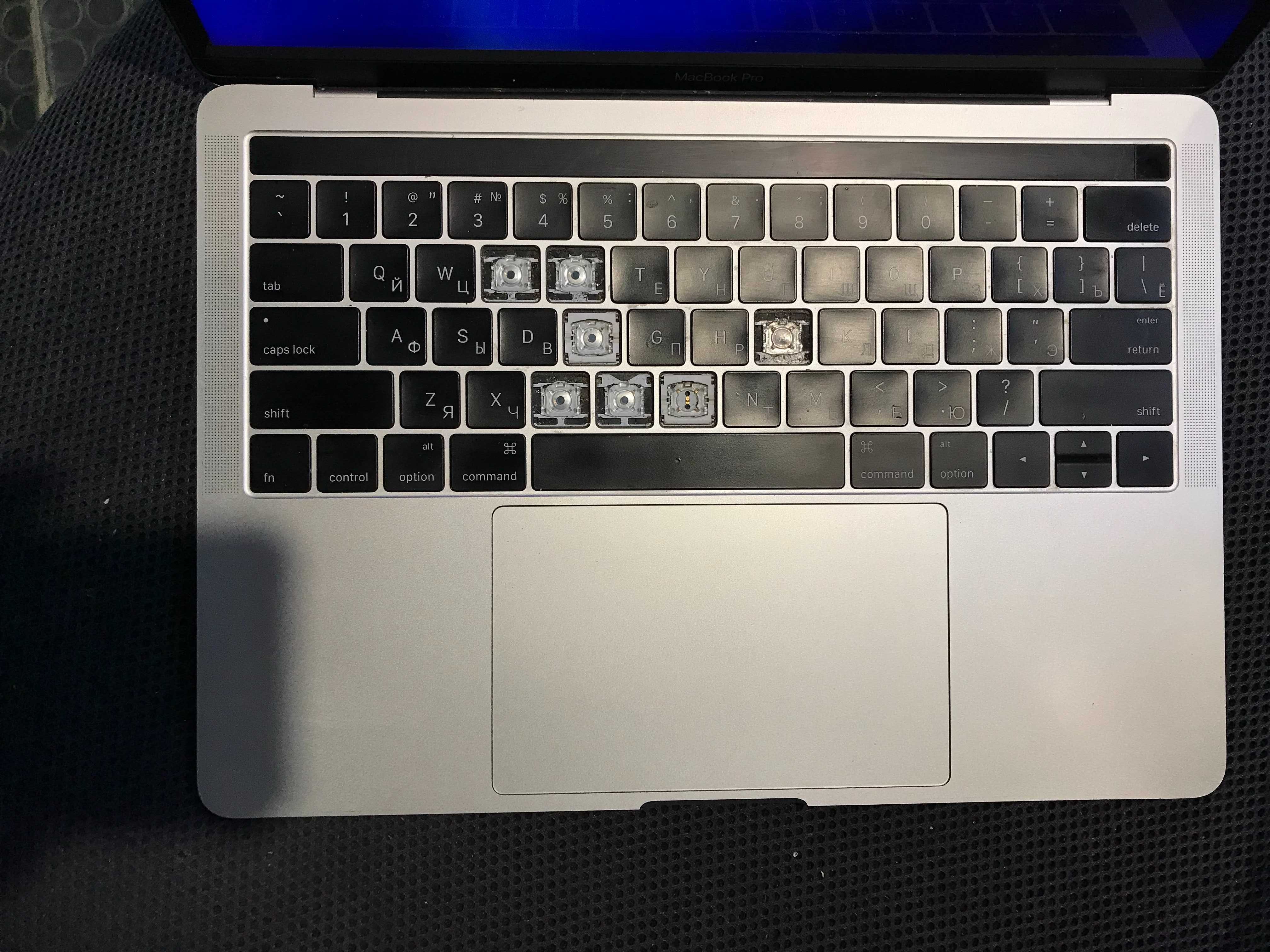 MacBook Pro   A1706 emc 3071