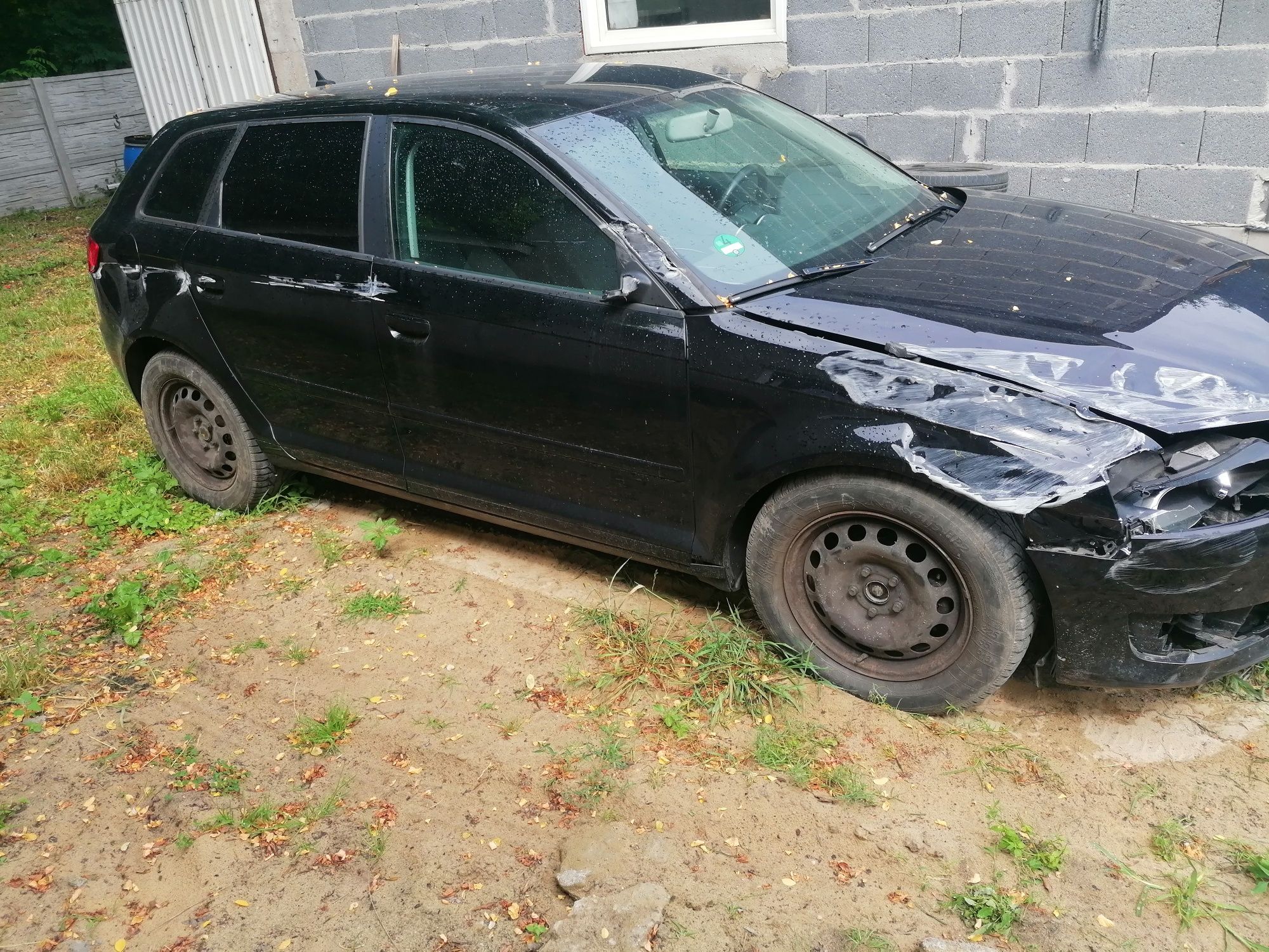 Audi a3 8P lift 2010r  1.6tdi uszkodzona pali jeździ