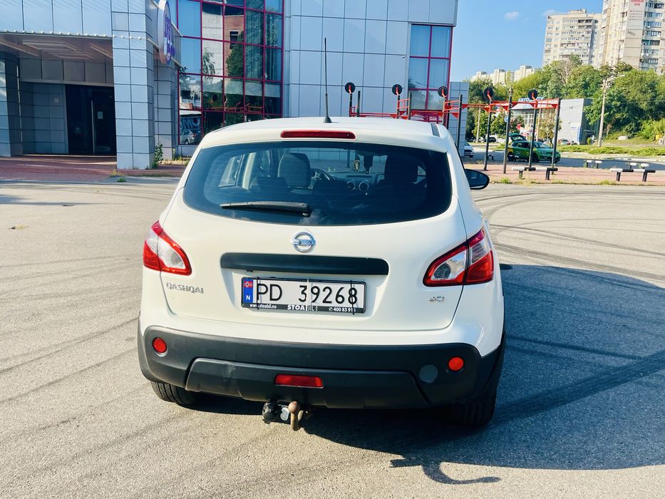Продам Nisan Qashqai