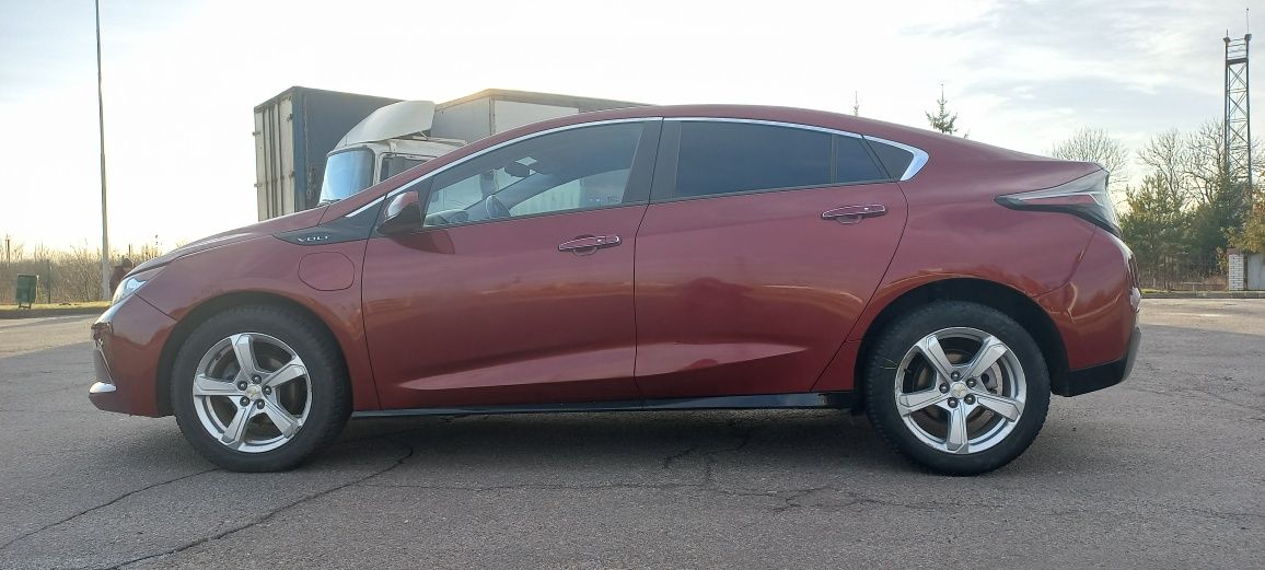 Продам Chevrolet Volt