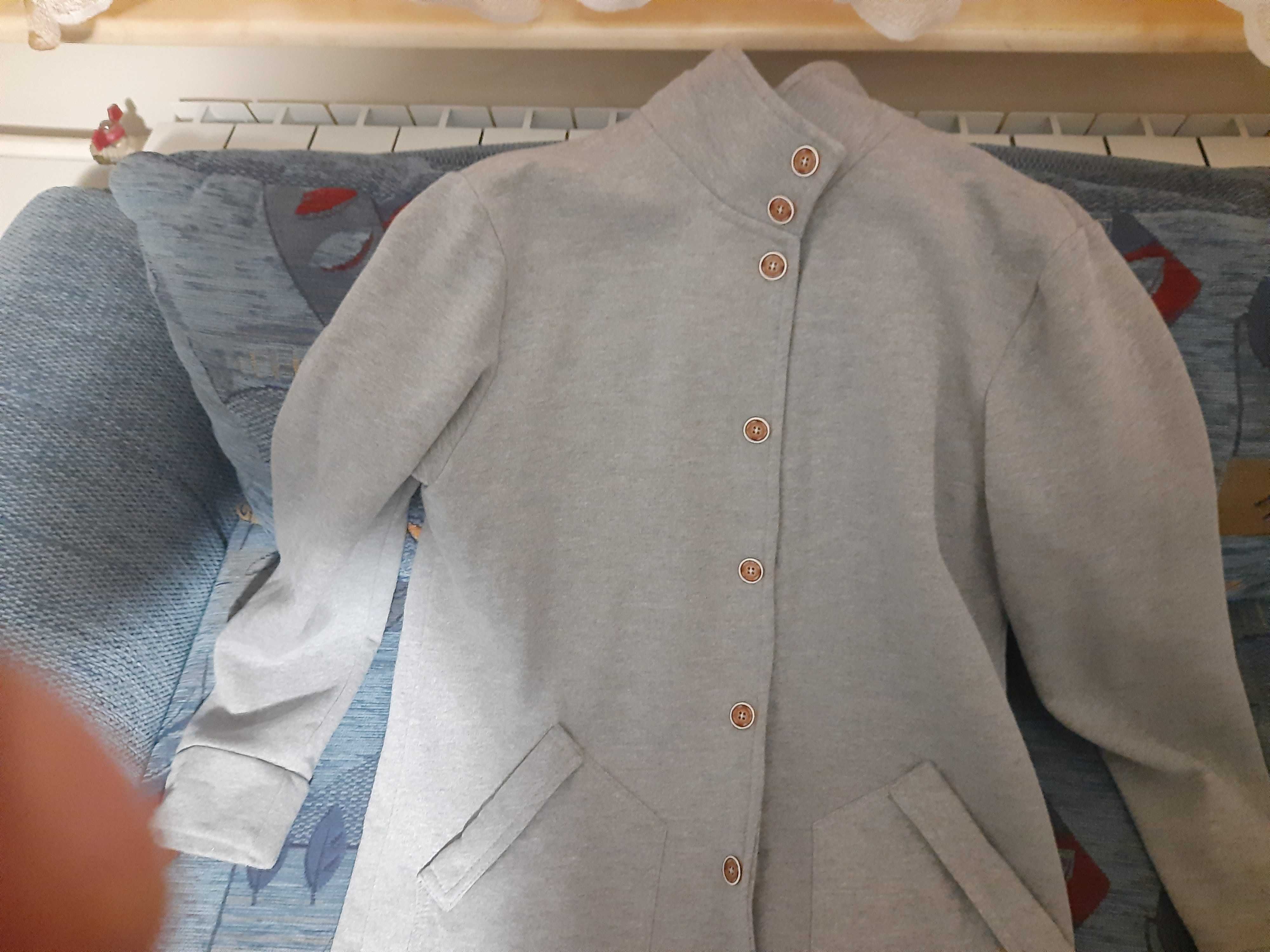 Bluza rozpinana podobna do marynarki raz założona za duża na mnie