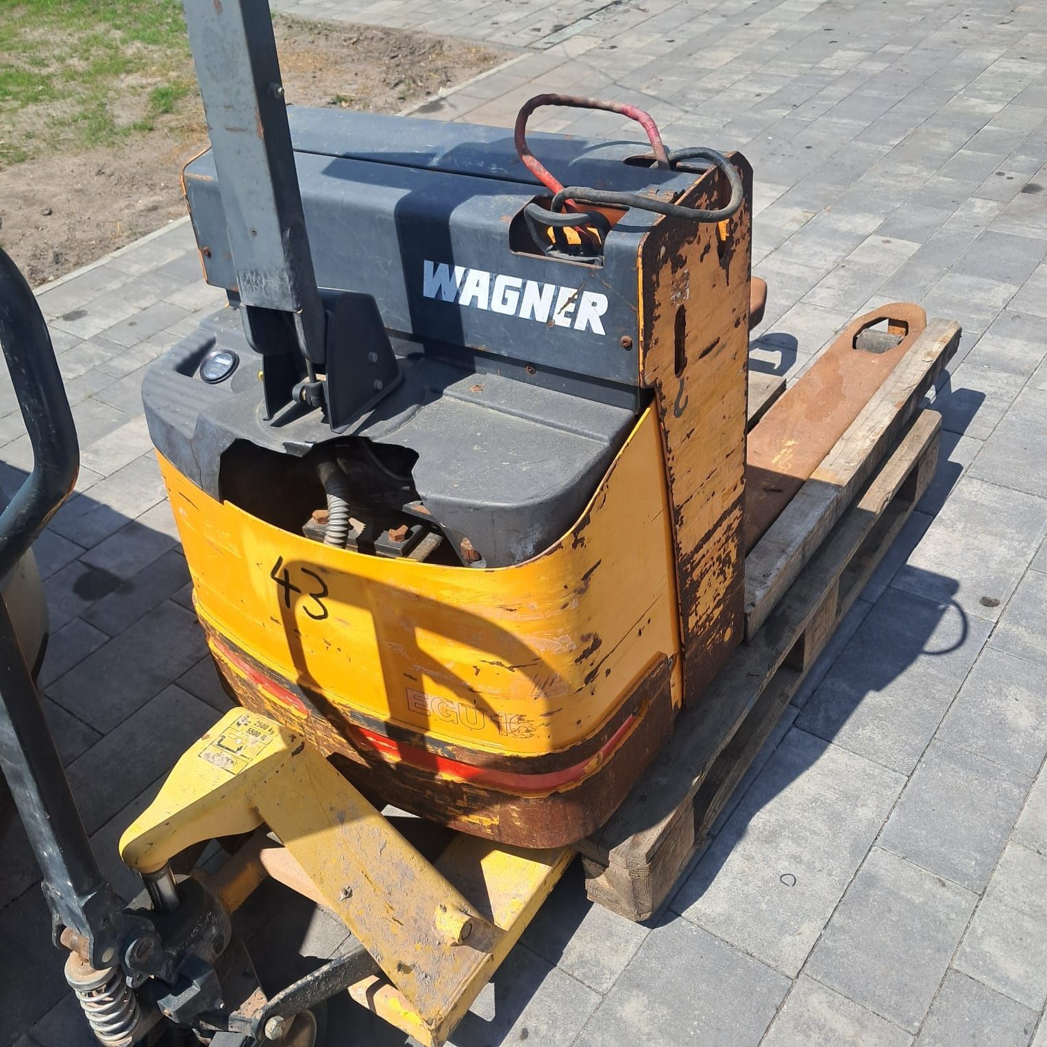 Wózek paletowy elektryczny Linde  t20