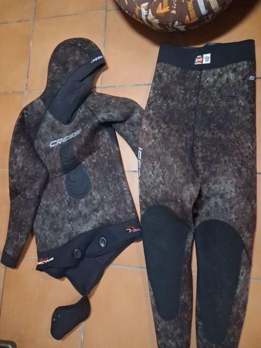 Fatos cressi tracina 7 mm e calças 5 mm jersey.