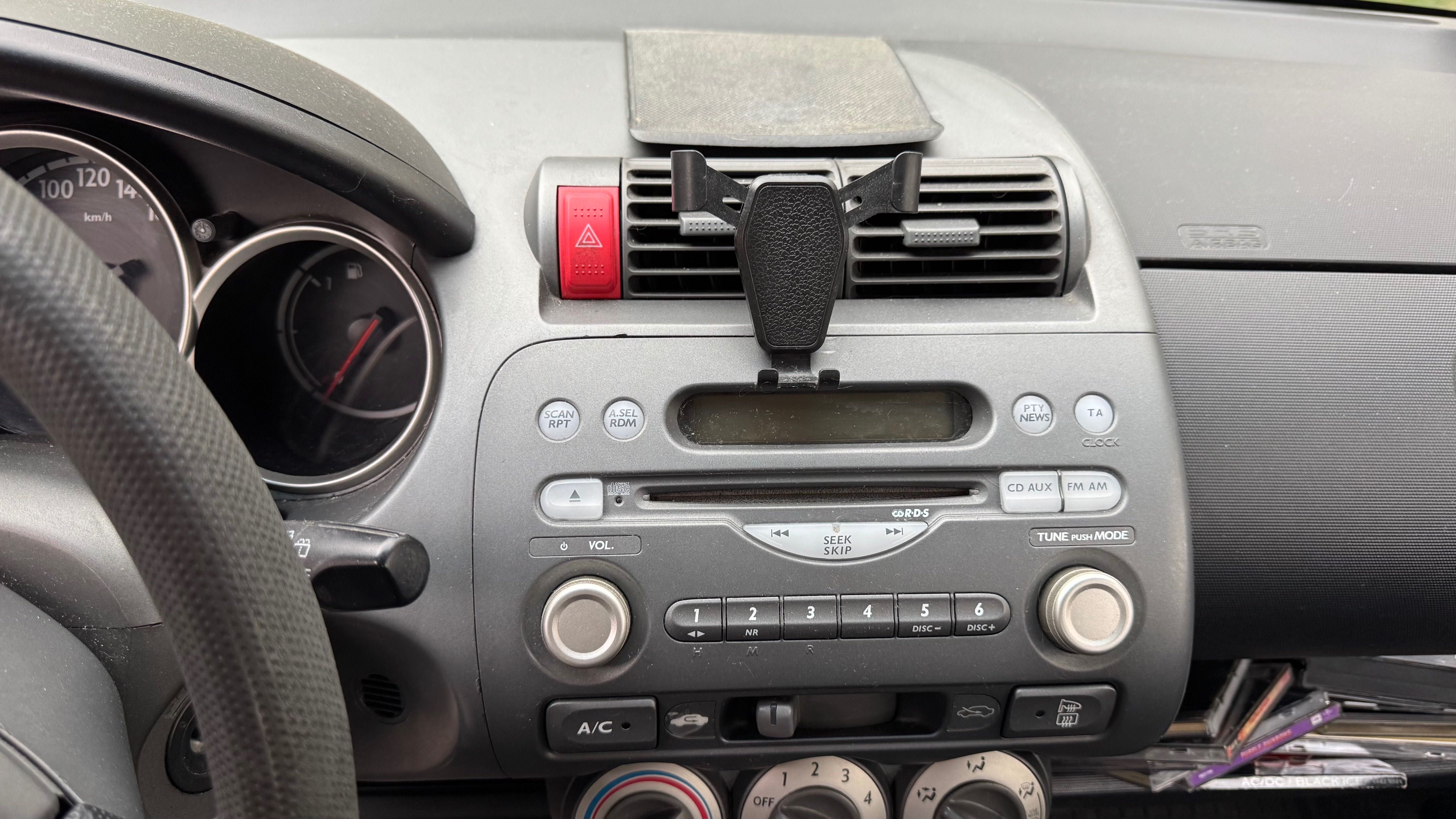 Honda Jazz II 2006 uszkodzona