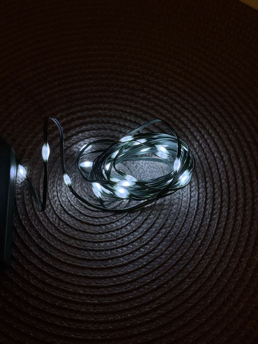 Elastyczna światełka świąteczna na baterie white cold