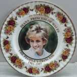Piękny duży talerz z Księżną Walii 
In Memory of Diana