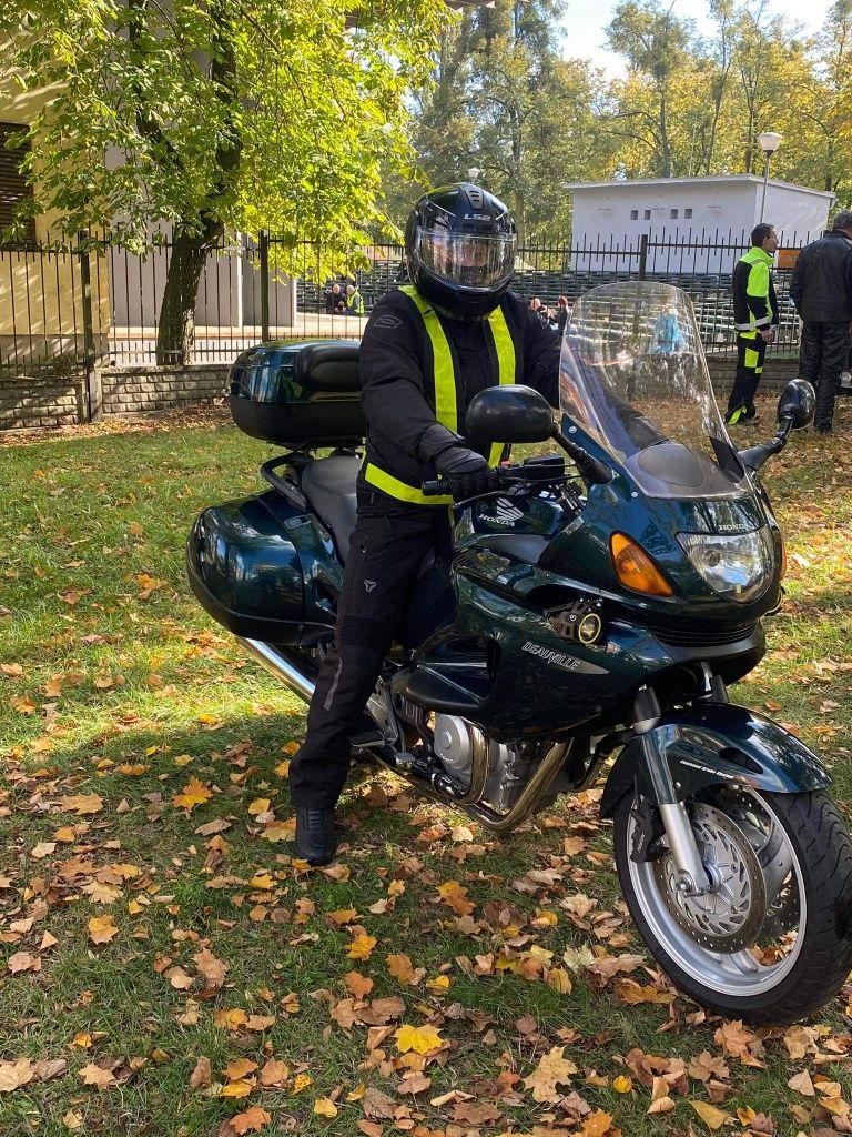 Honda Deauville NT 650