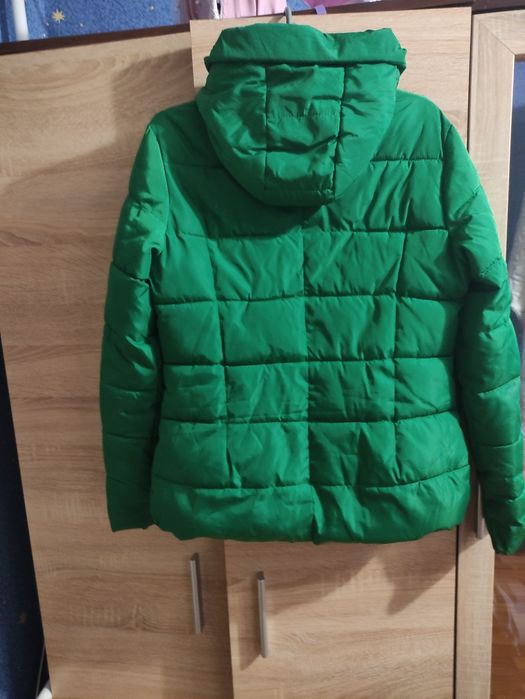 Курточка 46р M-ка.В хорошому стані.