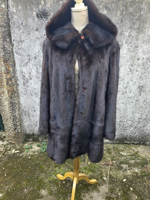 Casaco castanho em pêlo de vison