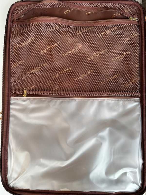 Duża walizka (wysokość 70cm) w stanie idealnym London Fog