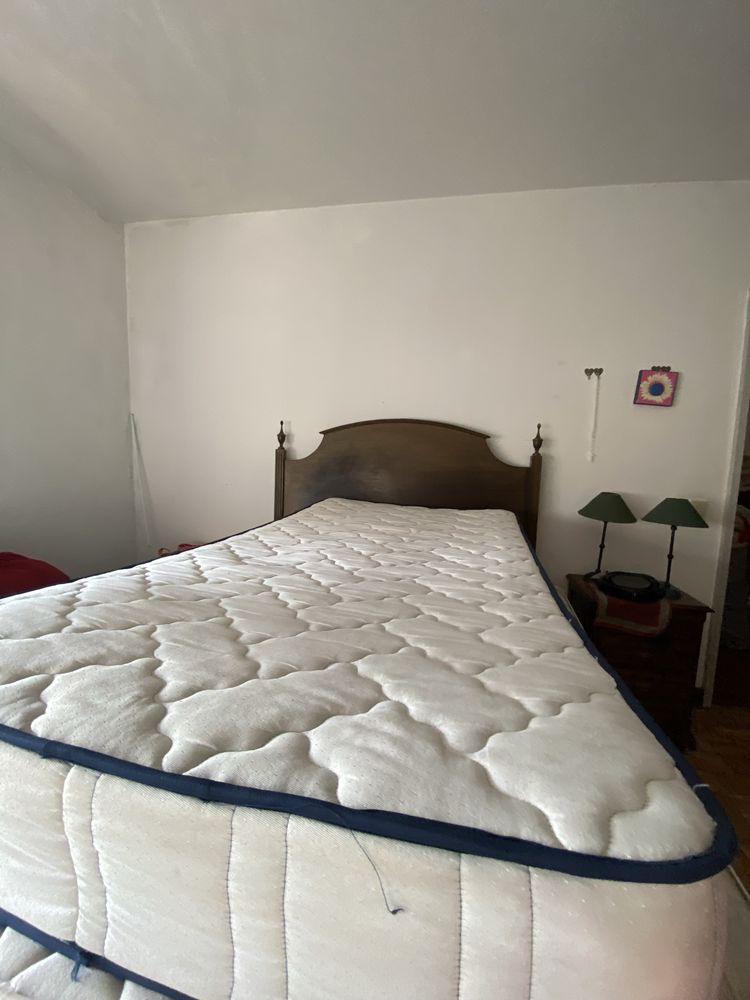 Cama e colchão os dois faço o um preço acessivel