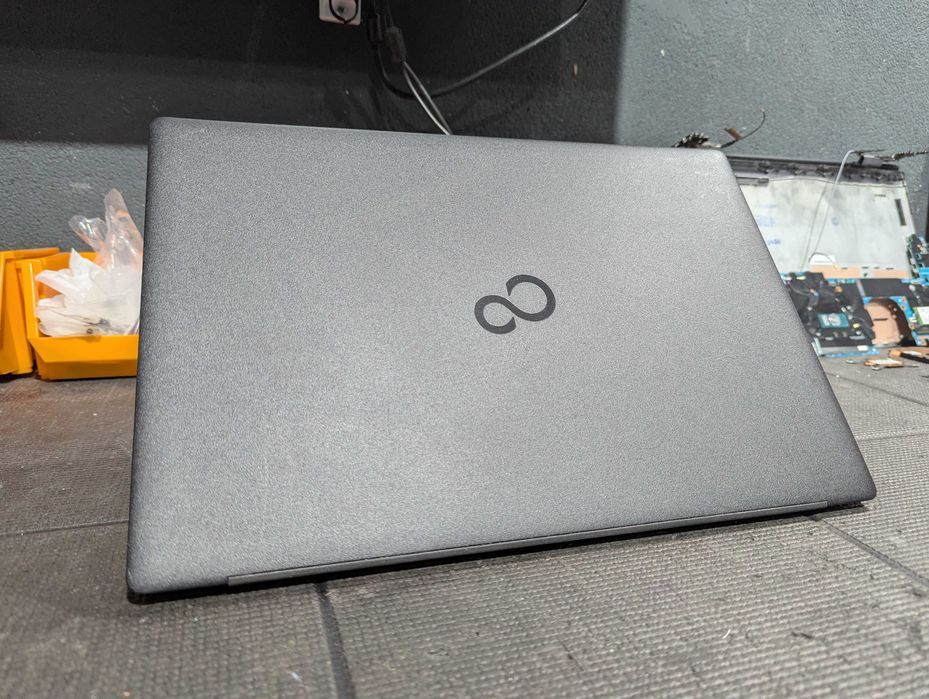 Fujitsu Lifebook A3510 (i5 11ª Geração / NVMe)
