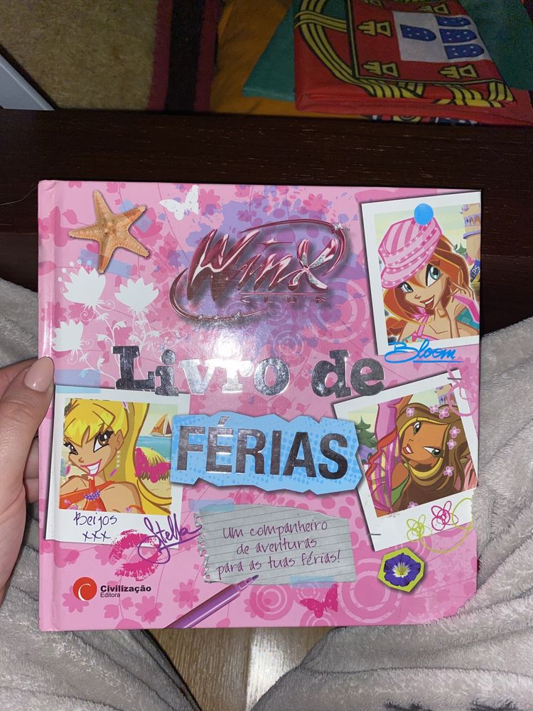 “Winx livro de férias”