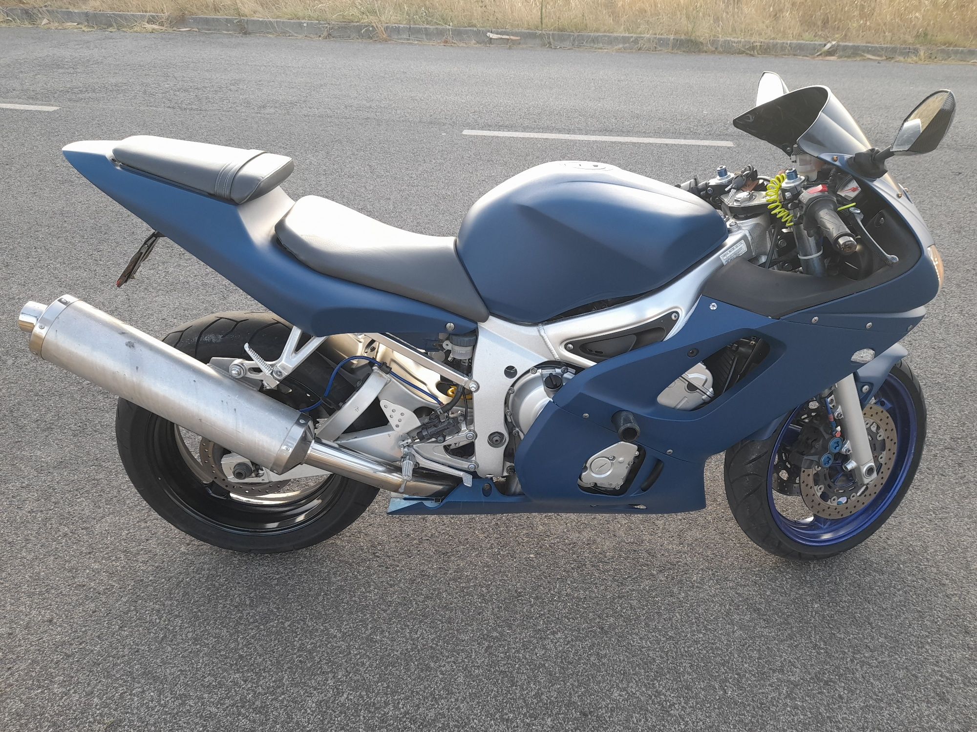 Mota R6 azul Yamaha