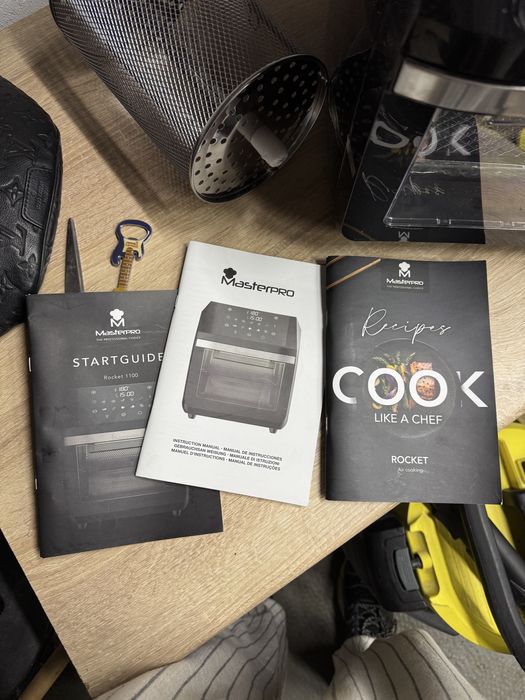 Frytkownicą beztłuszczową Masterpro Rocket 1100