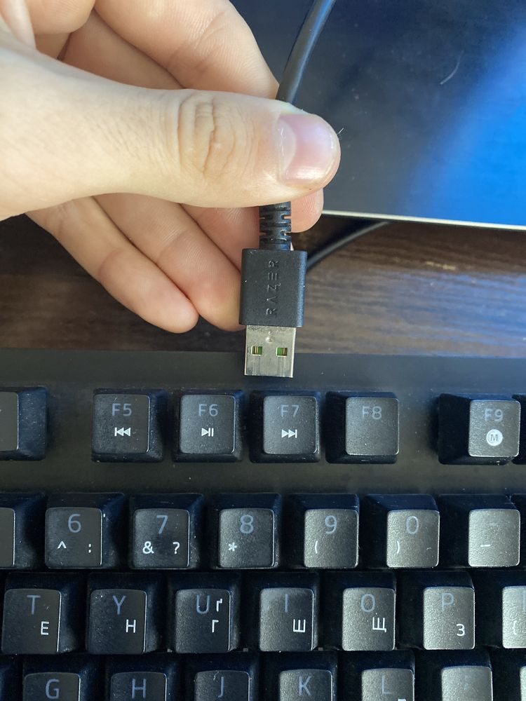 Клавіатура razer BLACKWIDOW v3 tenkeyless