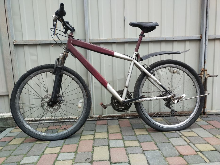 Продам велосипед,возможно по запчастям