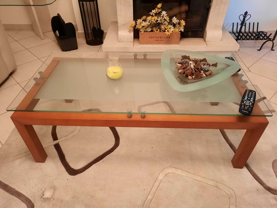 Mesas de apoio e mesa de centro