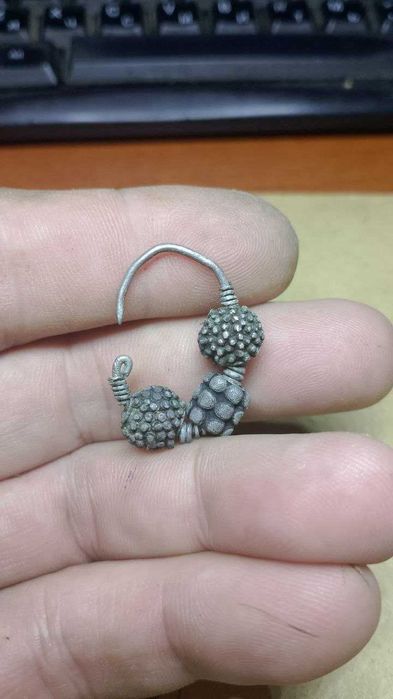 Продам срібний Колт