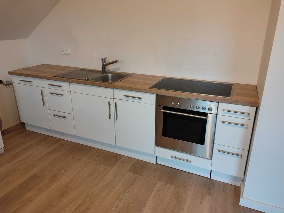 Kuchnia z Niemiec 3m ze sprzętem Siemens – ładny blat DOSTĘPNA !