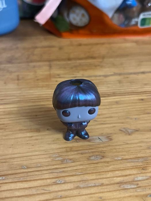 Обміняю / продам фігурку Вілла з Kinder Joy