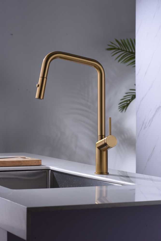 Torneira de cozinha monocomando em ouro escovado série Bonn (IMEX)