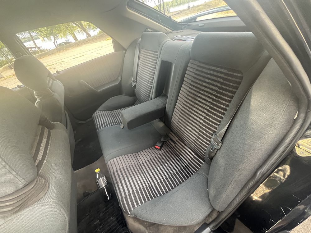 Продам Mazda 323f 1991