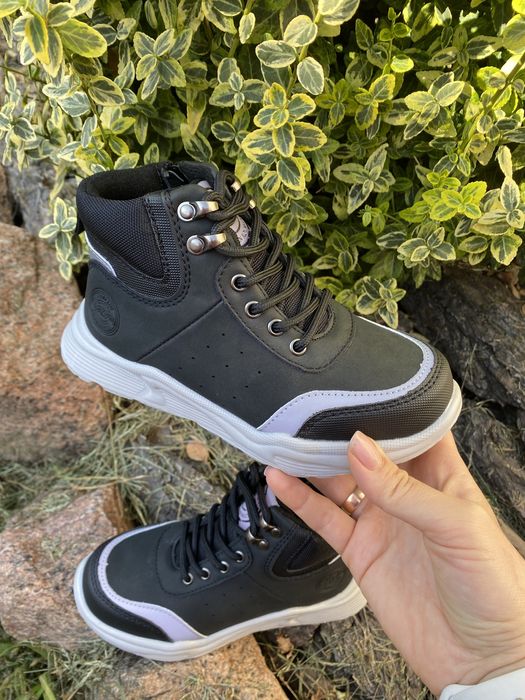 Демісезонні осінні черевики для хлопчика розмір 28 29 30 32