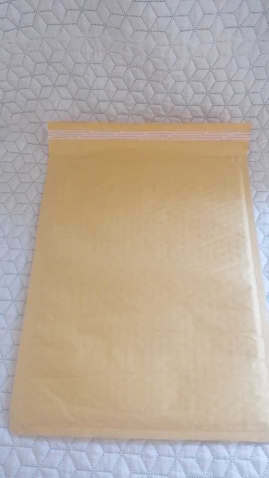 Envelopes almofadados grandes + caixas postais, (950), posso entregar