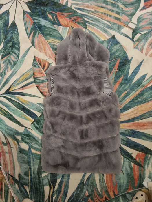 Kamizelka futerko z kapturem M