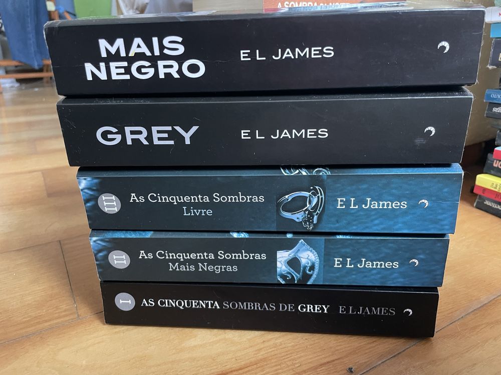 5 livros colecao 50 sombras de Grey
