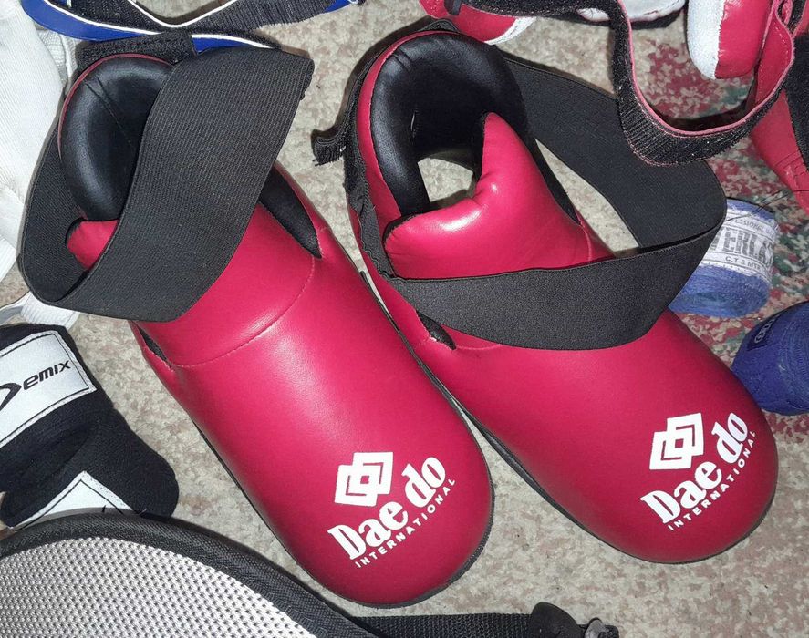 шолом Фути шлем бинти