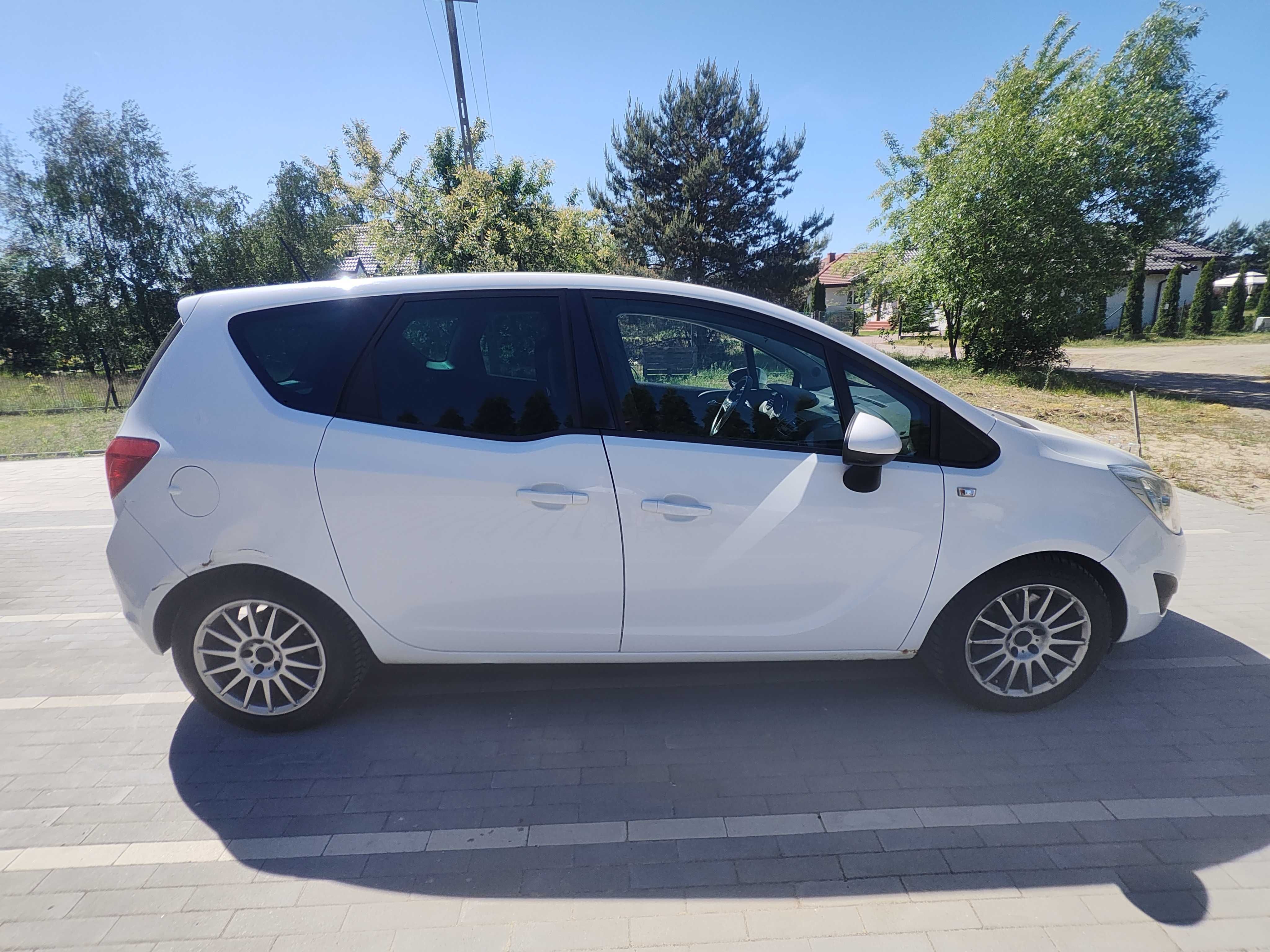 Opel Meriva B 1,7 CDTI 110KM 142tys. km 2012 r.