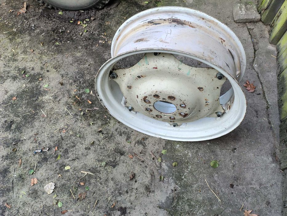 Felga Tylna Nowy Typ do Ursusa C-330, C-335