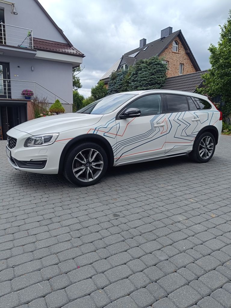 Volvo V60 Cross Country D4 AWD