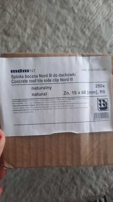 Spinka boczna Nord lll do dachówki. 850szt
