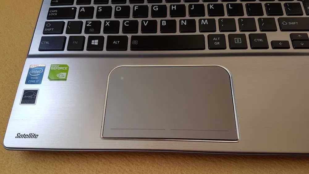 Toshiba 15,6 i7-4700MQ GT740-2GB Nowy Dysk SSD 256GB Pamięć 8GB Win 11