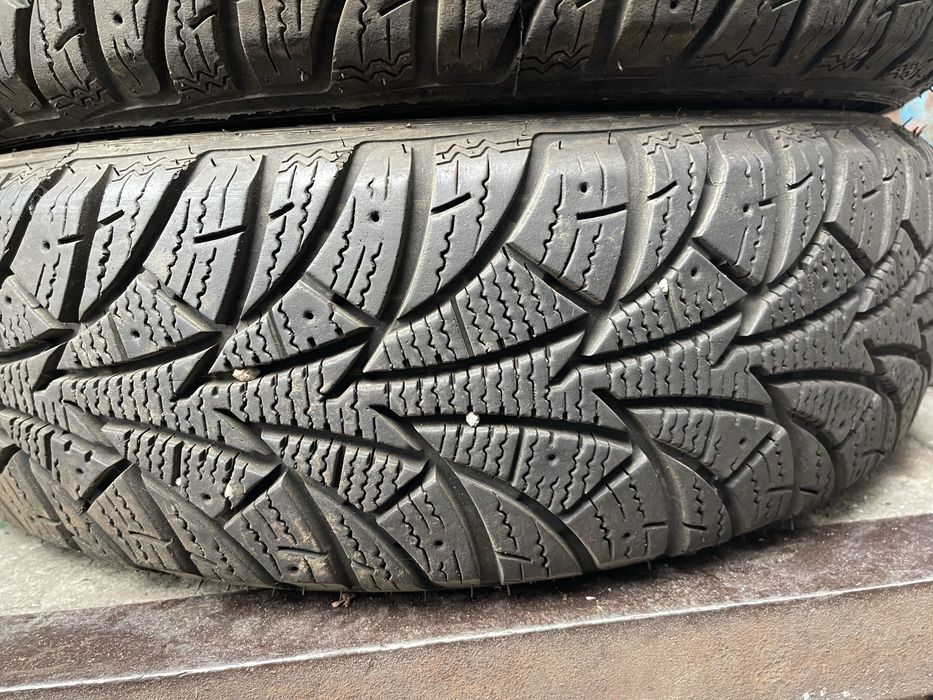 Шины 185/65 R15 Rosava б/у пара зима 8/8,5мм U7