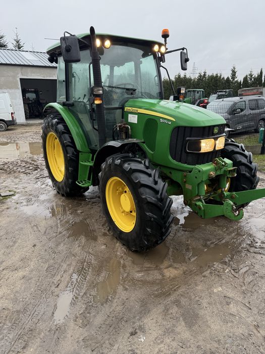 Ciągnik John Deere 5070M 2011r TUZ biegi pełzające