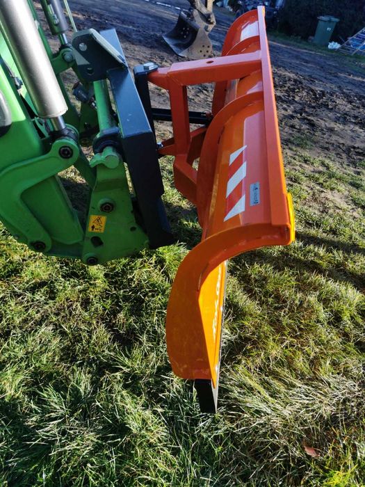 Pług do śniegu do ładowacza czołowego tura  euro ramkę 1,5m 2m 2,5m 3m