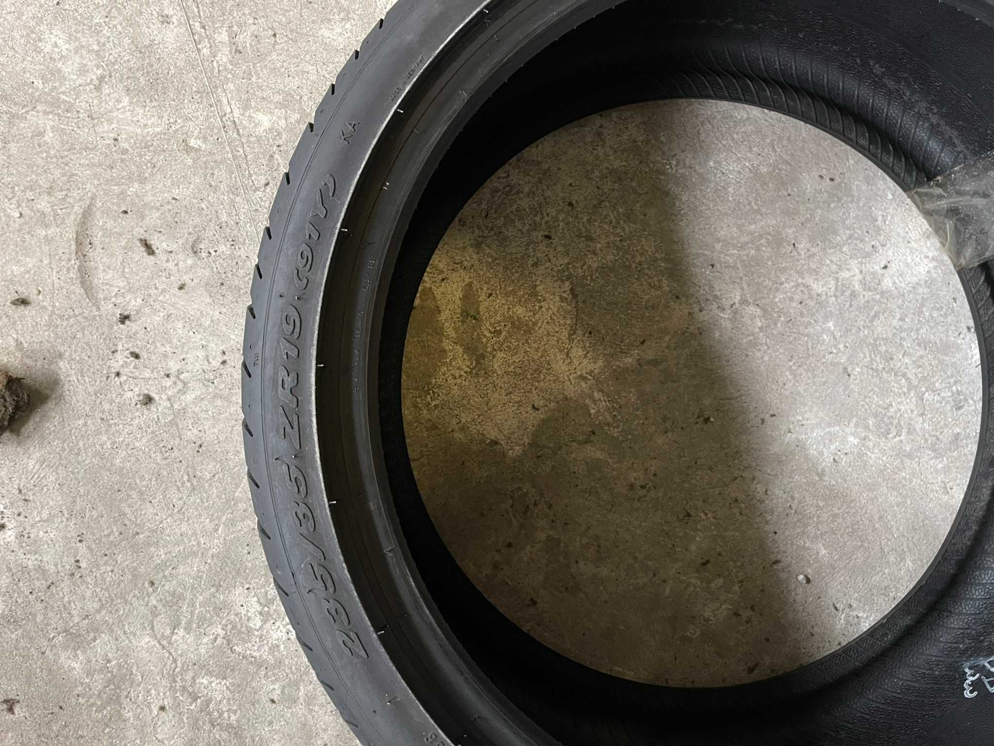 235/35 ZR19 Pirelli PZero 91Y RO1 M0 3ШТ В НАЛИЧИИ