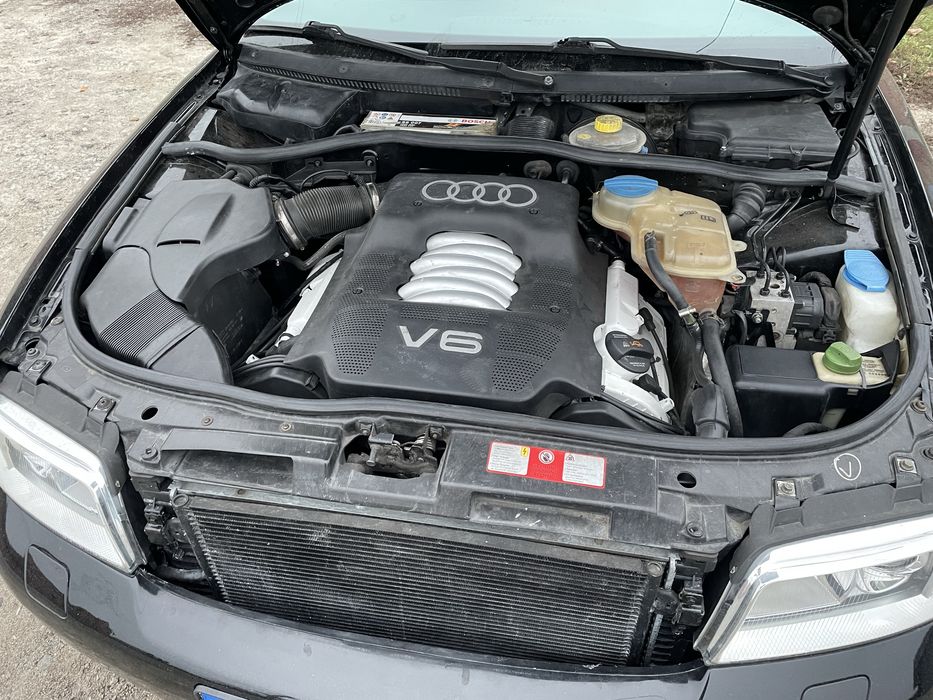 Audi A4 Автомат 2.4 v6
