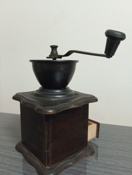 Stary młynek do kawy