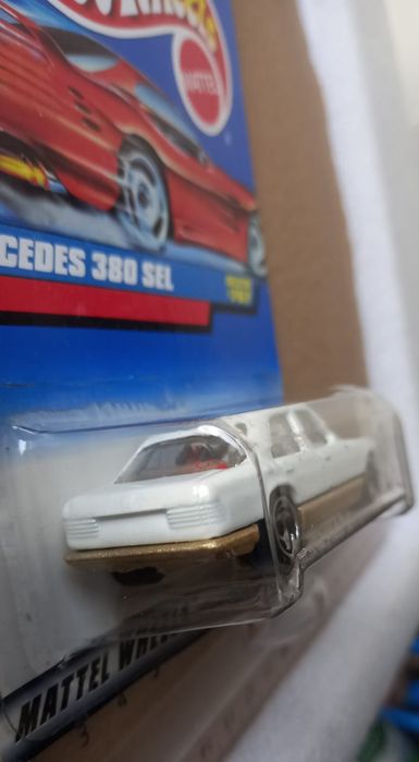 Mercedes 380 sel hot wheels