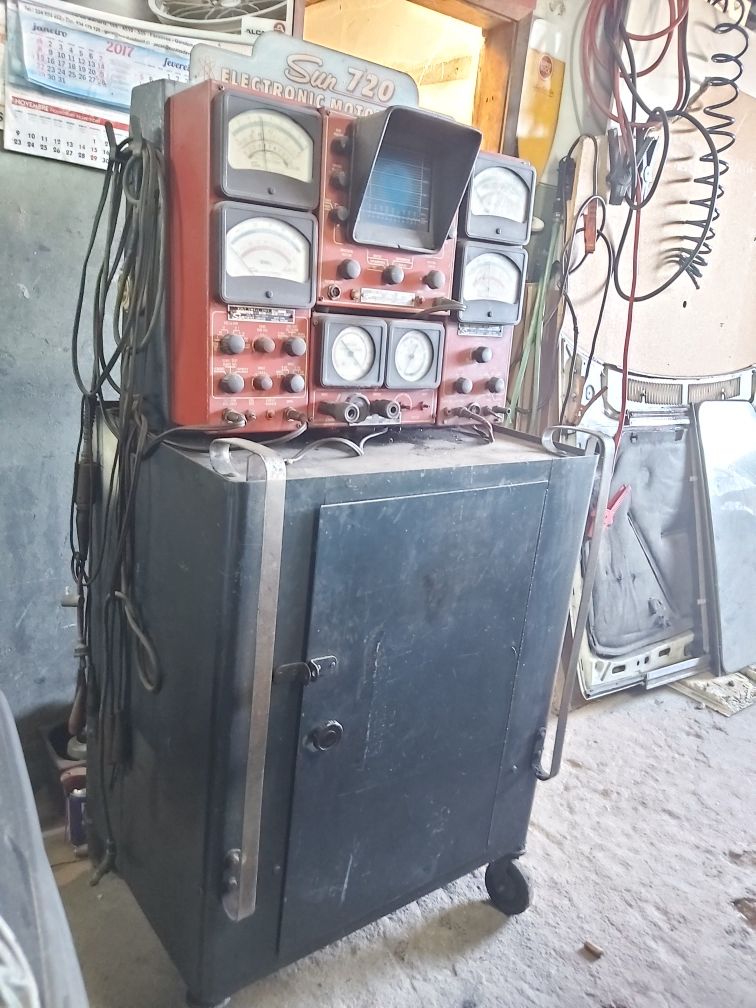 Máquina eletrónica de teste automóveis